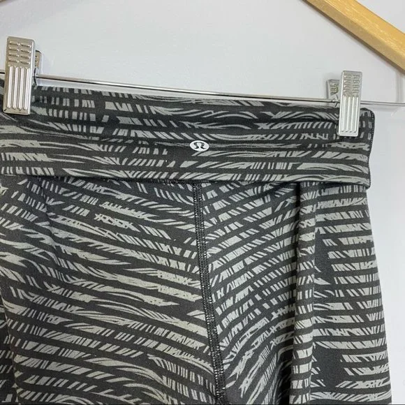 Lululemon Wunder Under Feather Print Crop Leggings - Picture 5 of 9